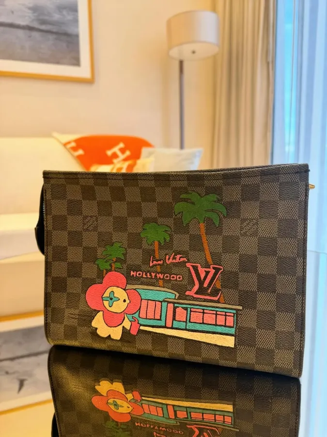 Louis Vuitton Pochette Saint Louis Damier Clutch Bag with Vivienne